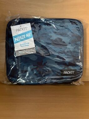 ✨$15✨NWT• PackIt Freezable Classic Lunch Box | Blue Camo